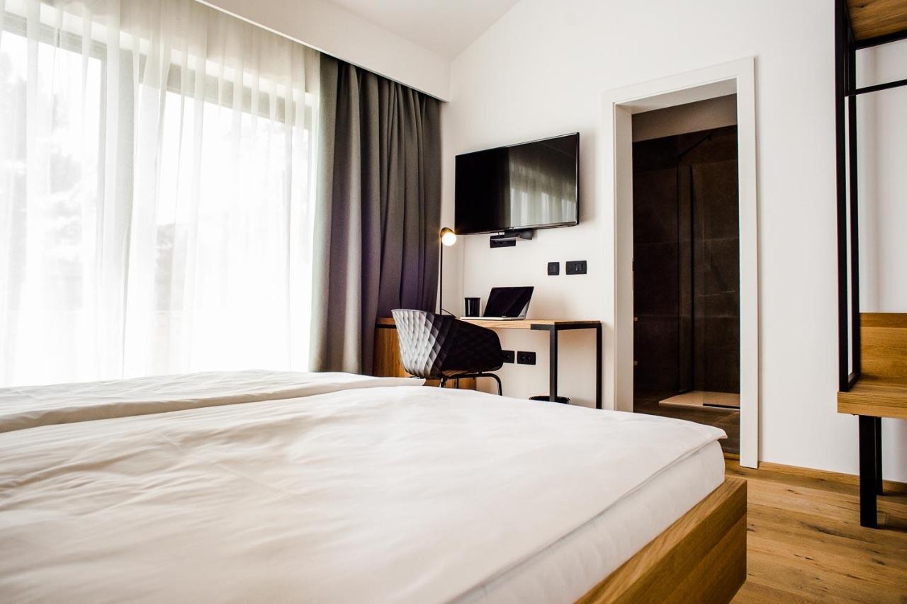 Vault Hotel Ljubljana Ngoại thất bức ảnh